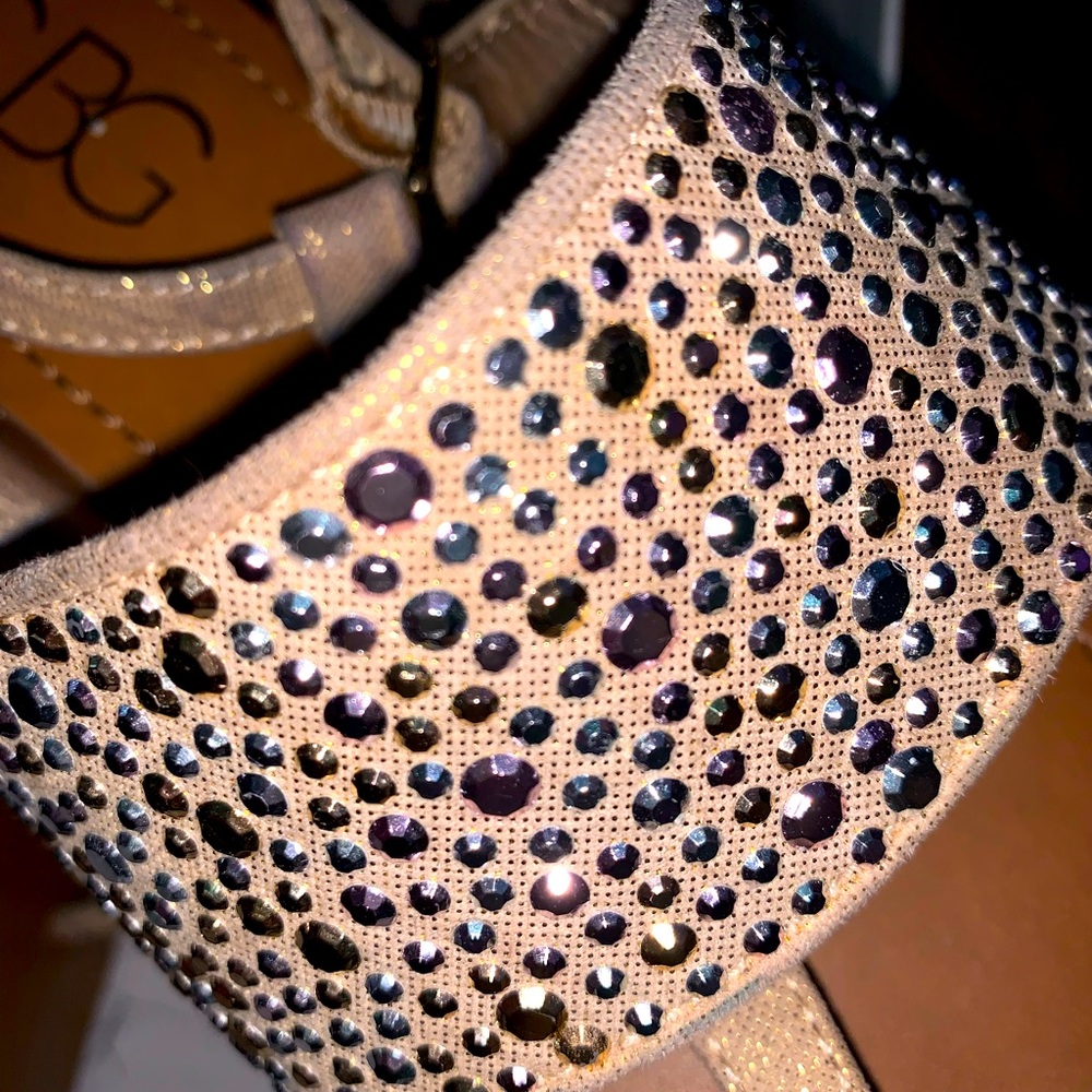Size 7 BCBG flats